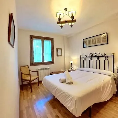 Apartamento Sarriales Ii Tucasaenlospirineos Escarrilla